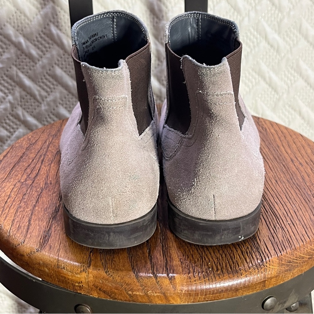 Calvin Klein Gray Suede Boots - Picture 4 of 8